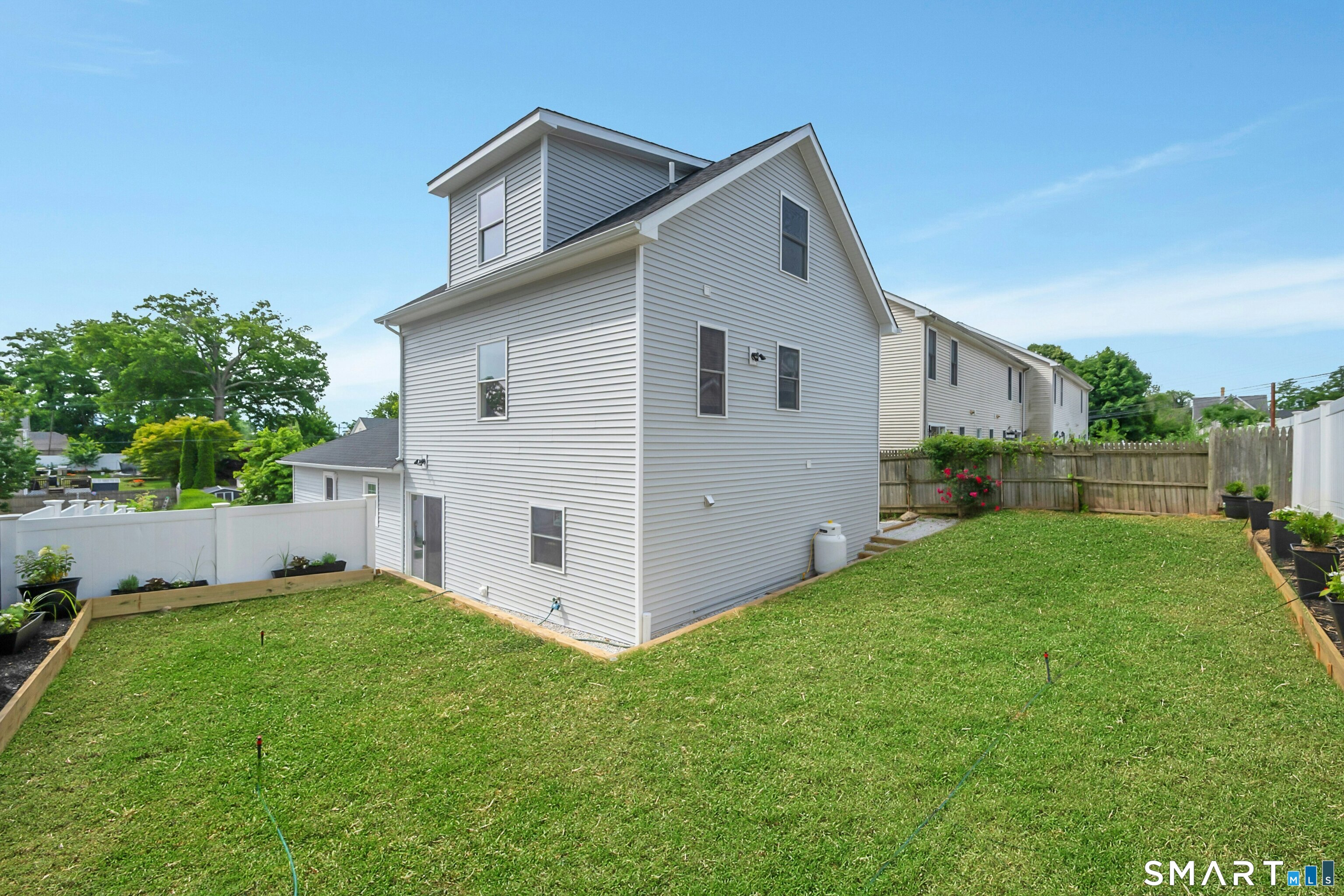 198 Castle Avenue Fairfield CT 06825
