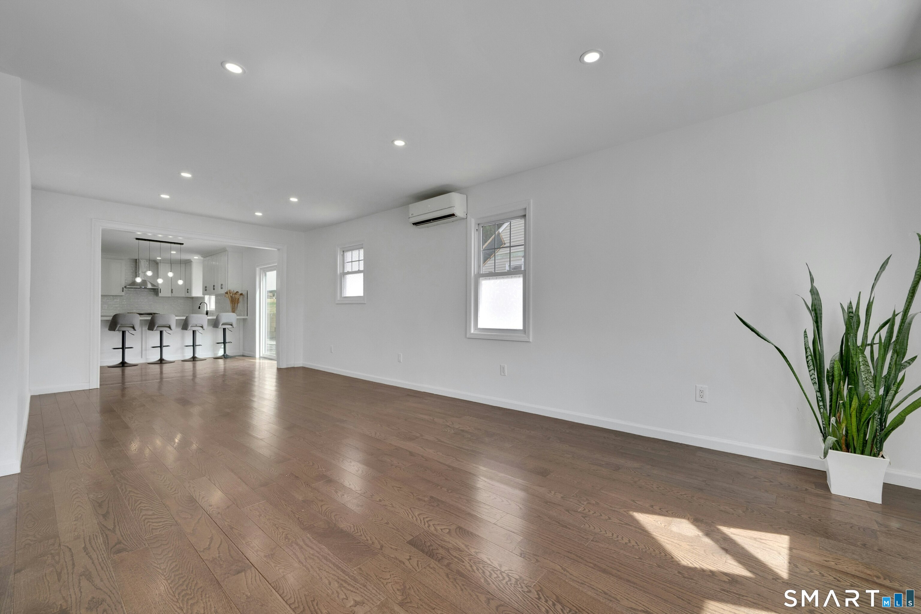 198 Castle Avenue Fairfield CT 06825