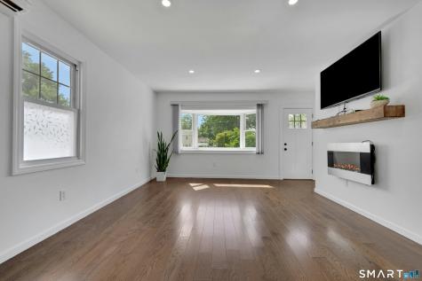 198 Castle Avenue Fairfield CT 06825