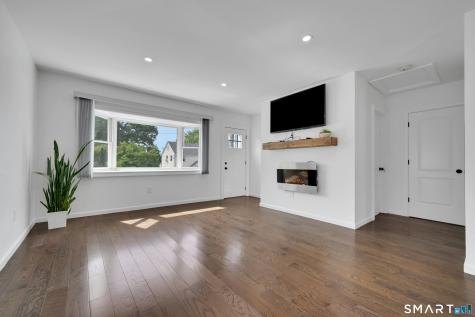 198 Castle Avenue Fairfield CT 06825