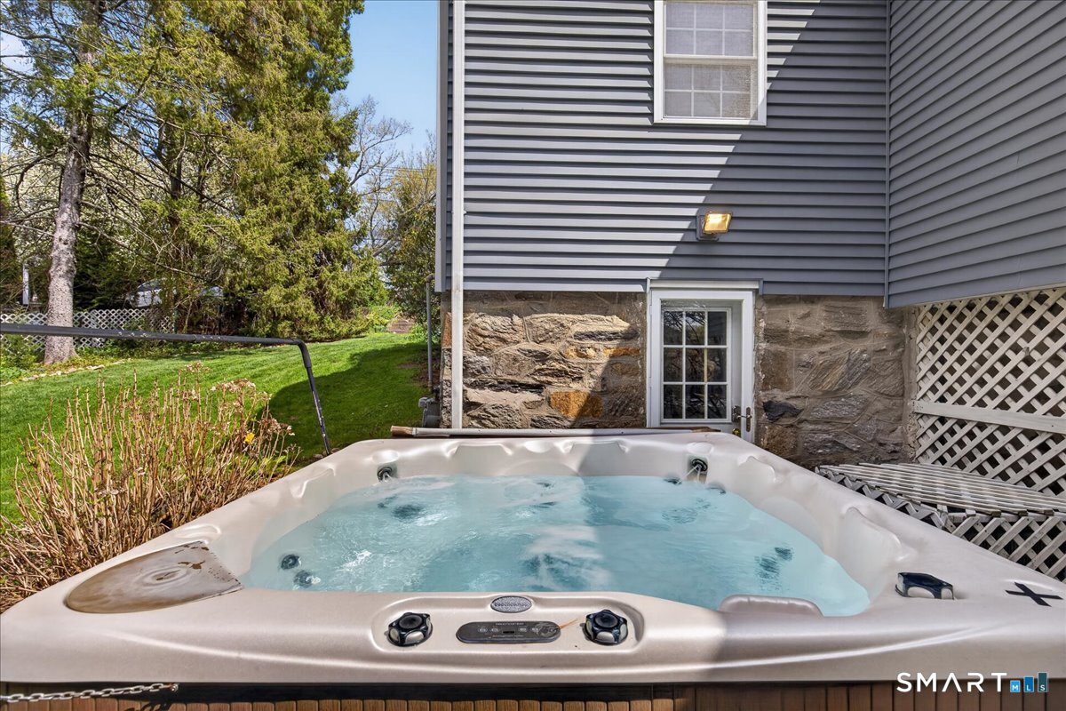 203 Burroughs Road Fairfield CT 06824