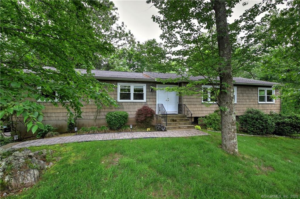 686 South Greenbrier Drive Orange CT 06477