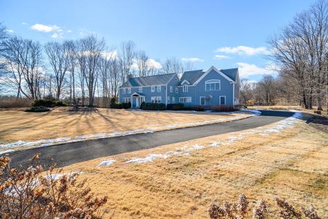 31 Currituck Road Newtown CT 06470