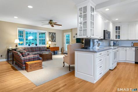 84 University Drive Fairfield CT 06824