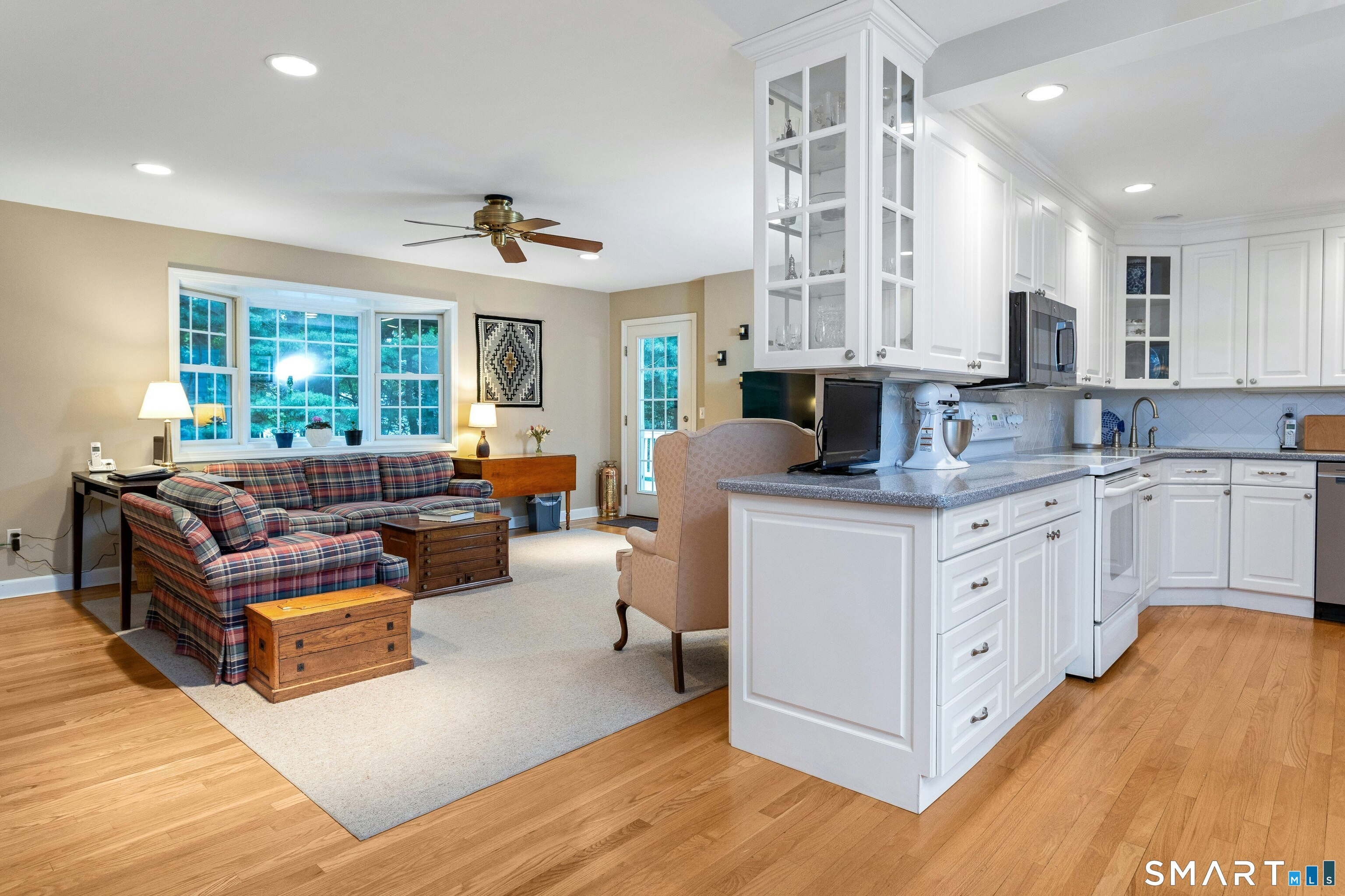 84 University Drive Fairfield CT 06824