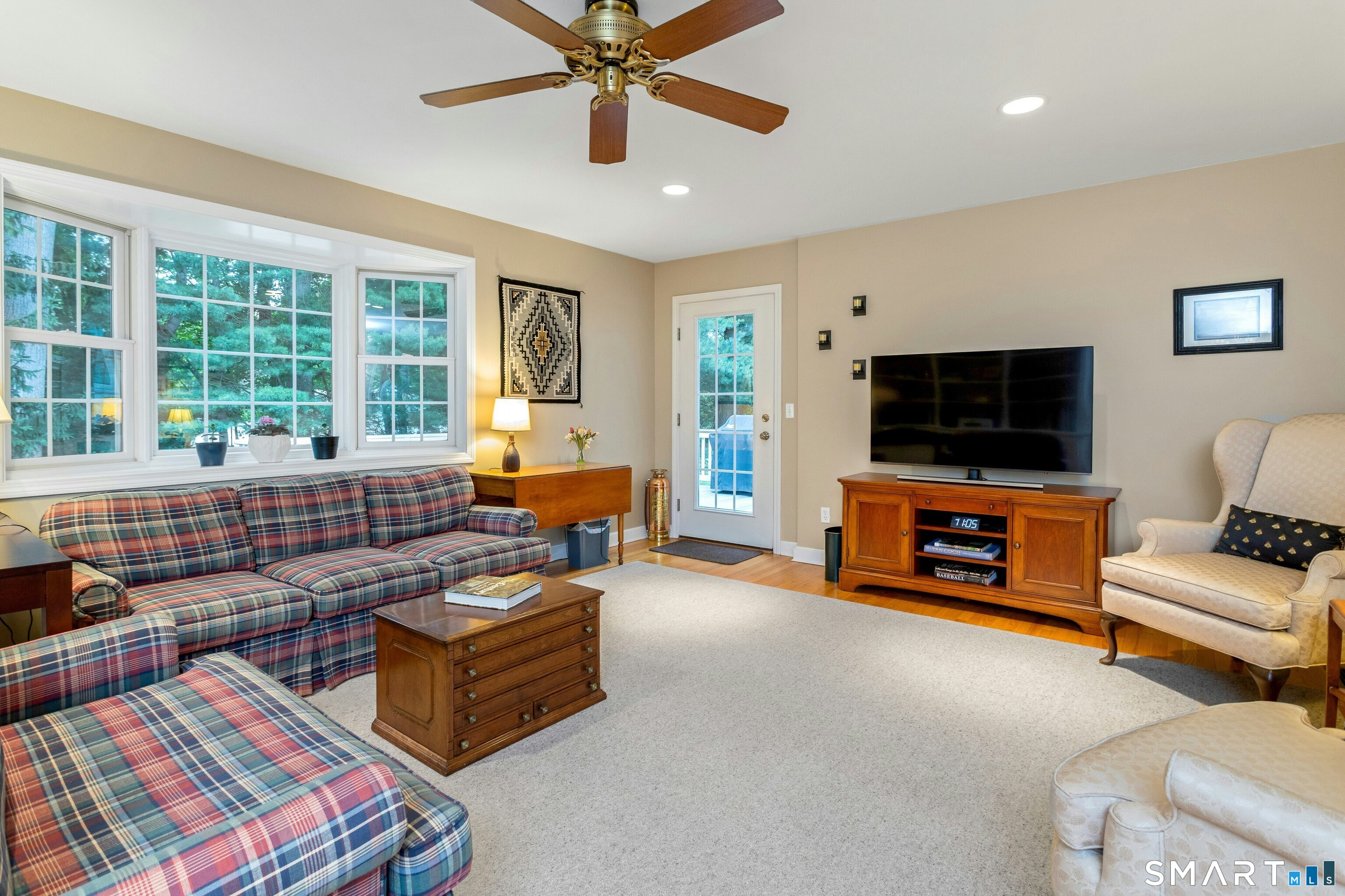84 University Drive Fairfield CT 06824