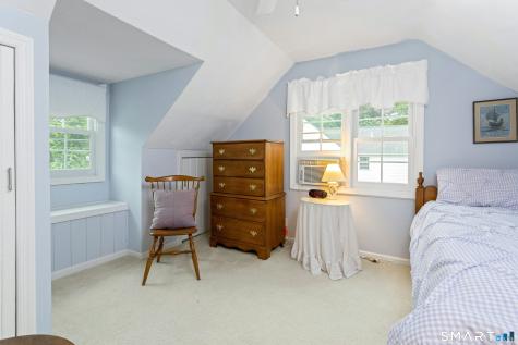 84 University Drive Fairfield CT 06824