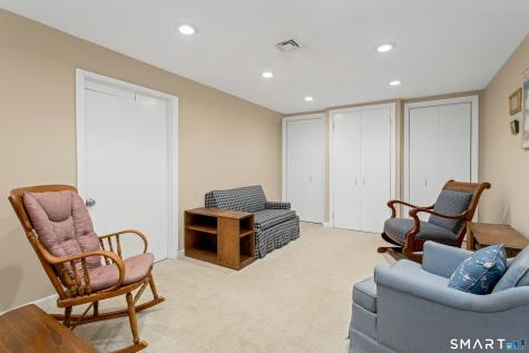 84 University Drive Fairfield CT 06824