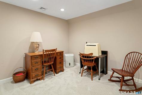 84 University Drive Fairfield CT 06824