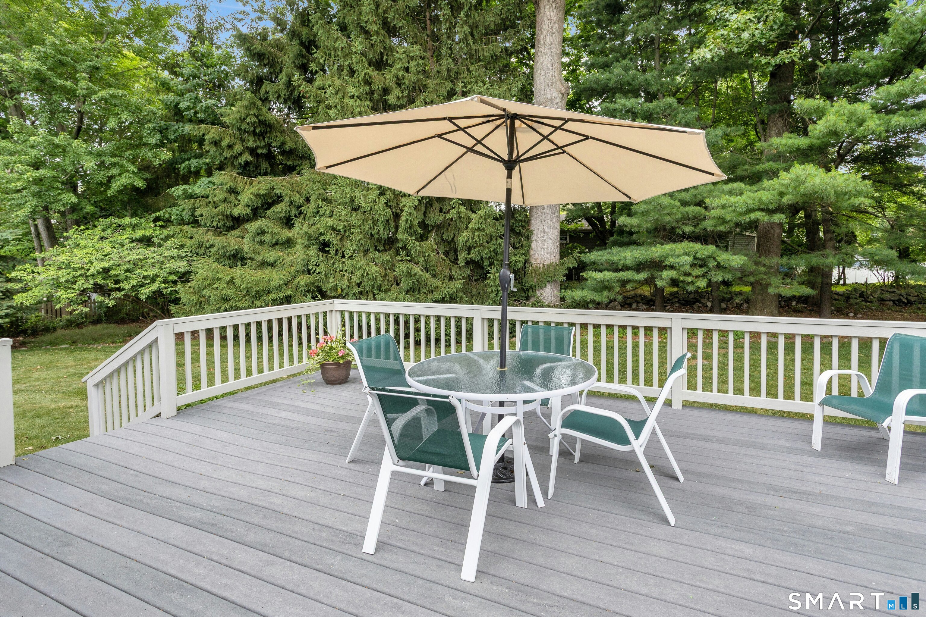 84 University Drive Fairfield CT 06824