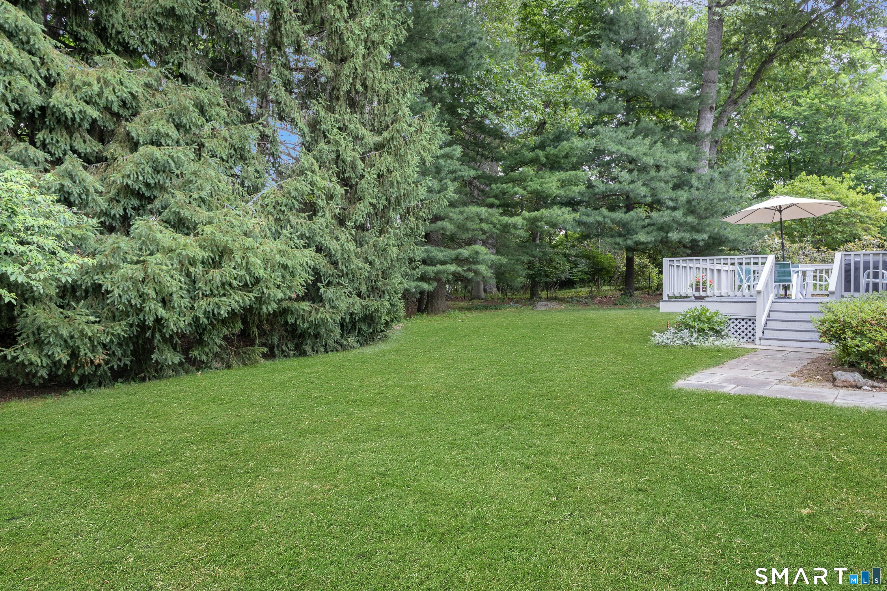 84 University Drive Fairfield CT 06824