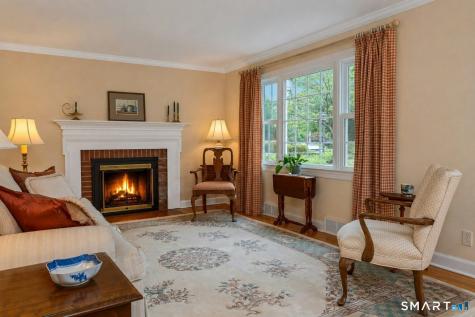 84 University Drive Fairfield CT 06824