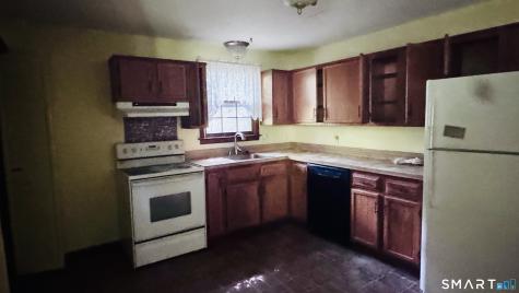 32 Old Road Clinton CT 06413