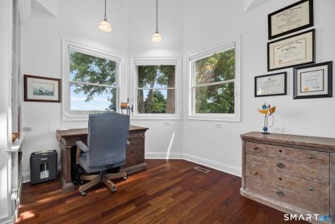 514 Main Street Old Saybrook CT 06475