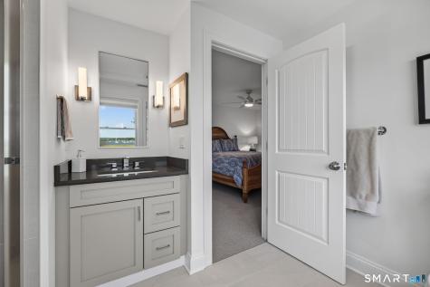 514 Main Street Old Saybrook CT 06475