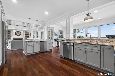 514 Main Street Old Saybrook CT 06475