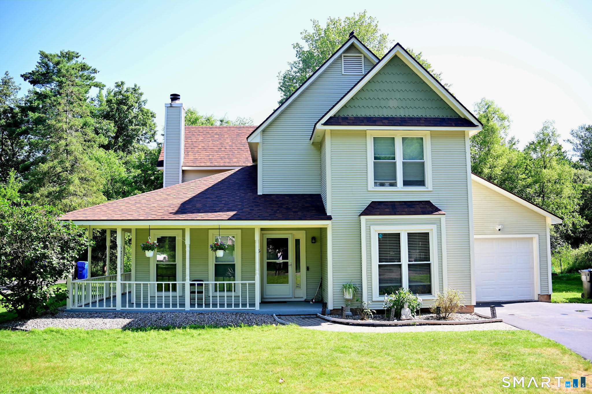 16 Arrowwood Circle South Windsor CT 06074
