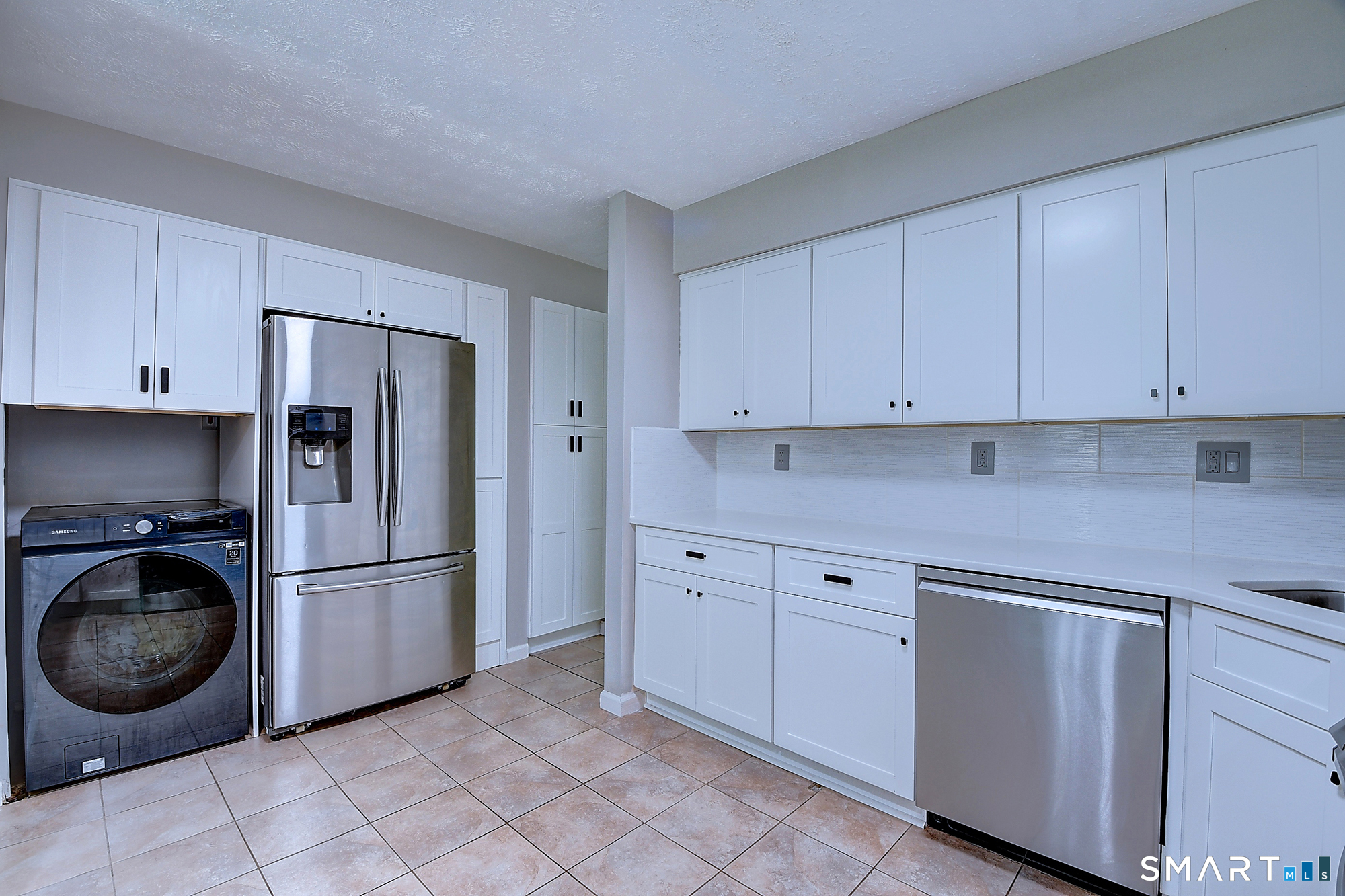 16 Arrowwood Circle South Windsor CT 06074