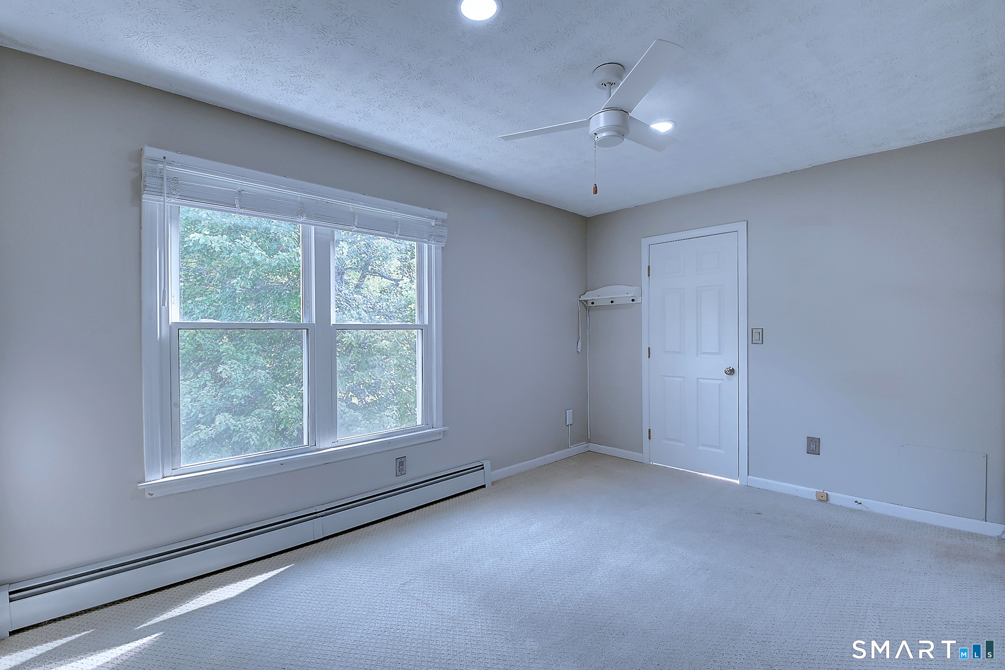 16 Arrowwood Circle South Windsor CT 06074