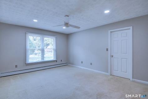 16 Arrowwood Circle South Windsor CT 06074