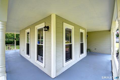16 Arrowwood Circle South Windsor CT 06074
