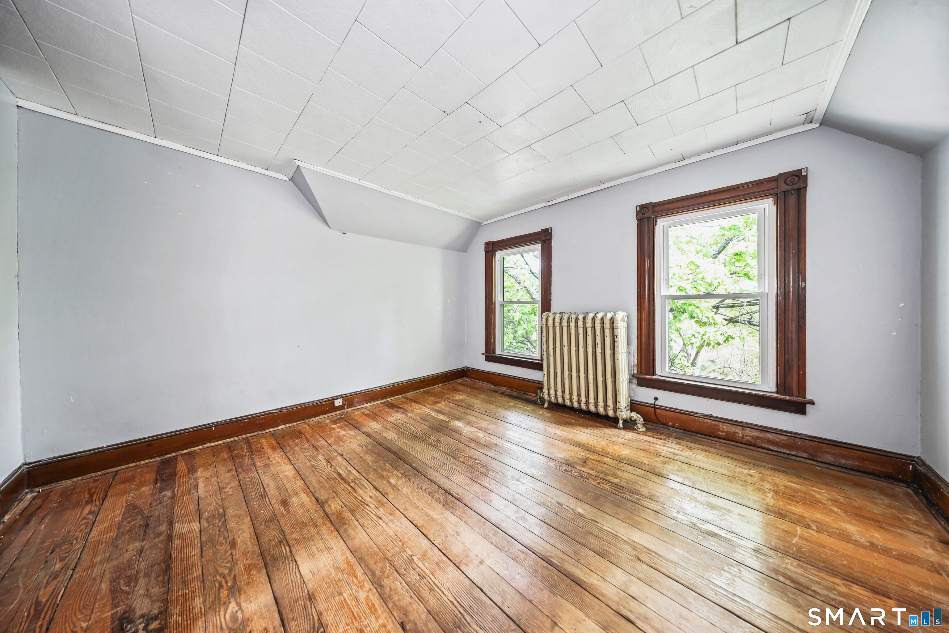 24 Maynard Avenue Waterbury CT 06708