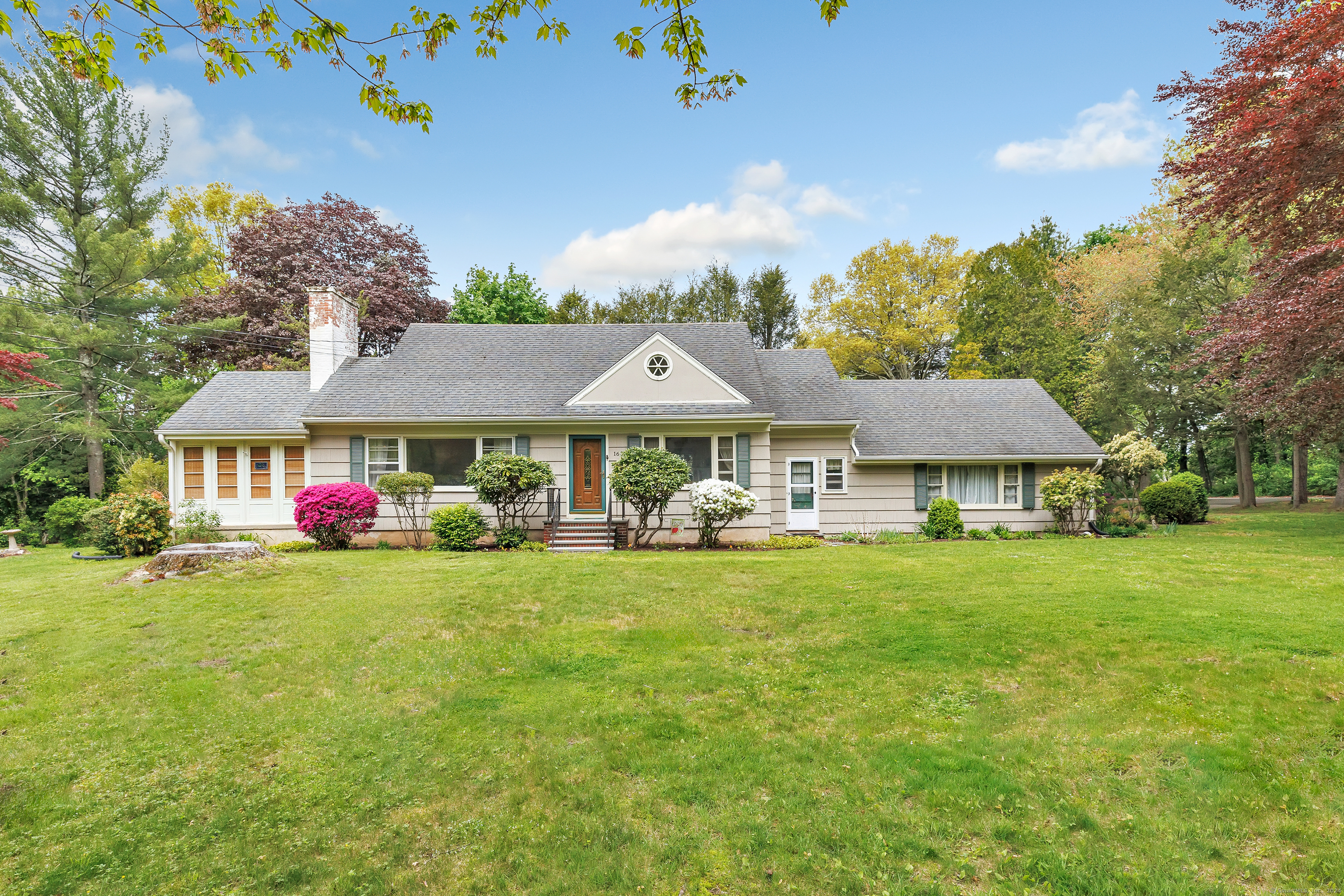 163 Orchard Road Orange CT 06477