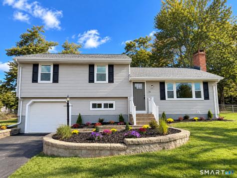 19 Winthrop Boulevard Cromwell CT 06416