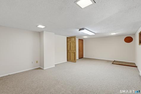 4 Beach Road Danbury CT 06811