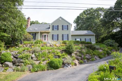 8 Holly Street Stonington CT 06379