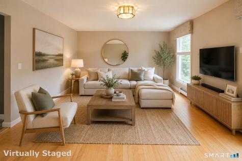 8 Holly Street Stonington CT 06379