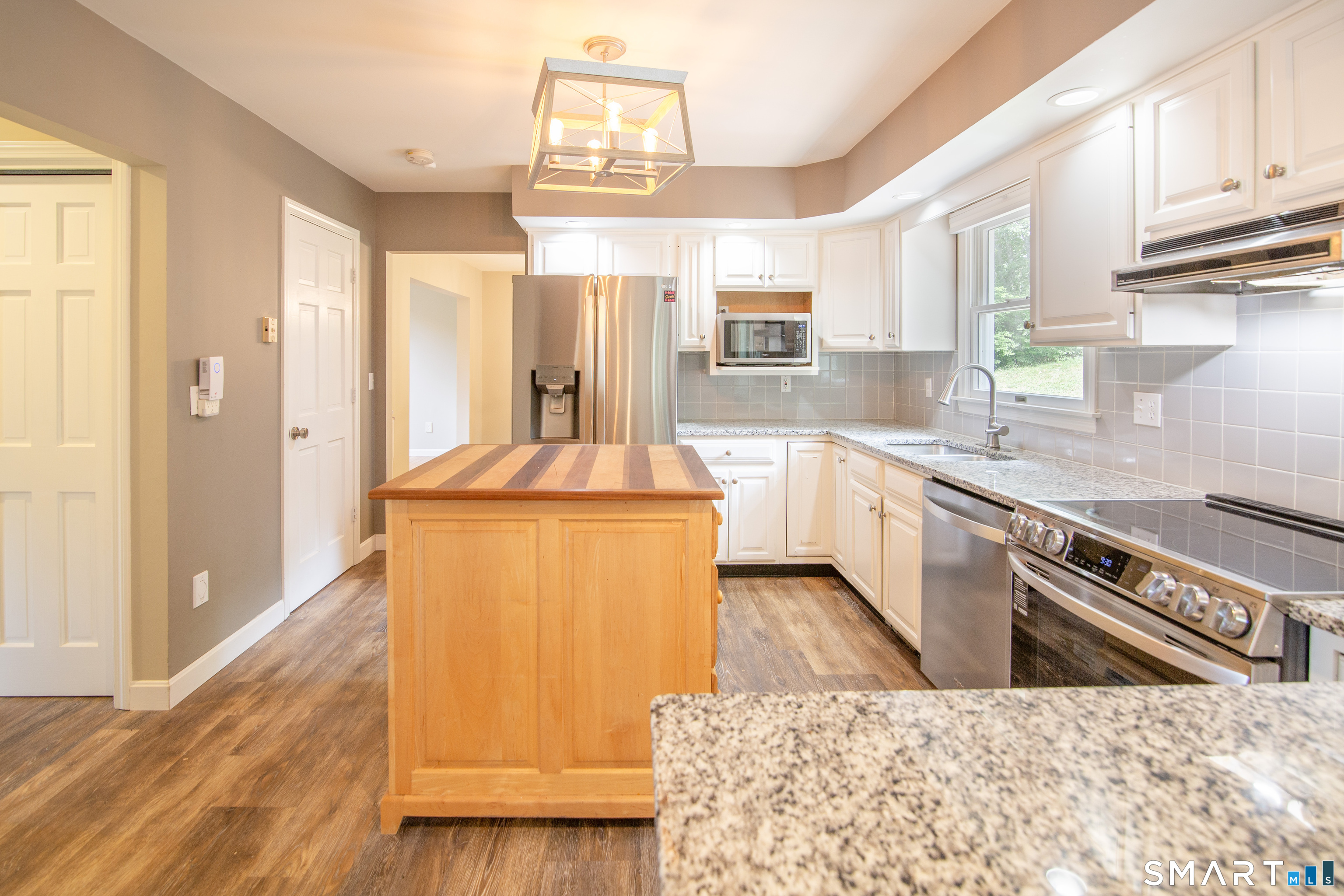8 Holly Street Stonington CT 06379