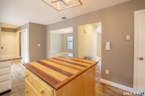 8 Holly Street Stonington CT 06379