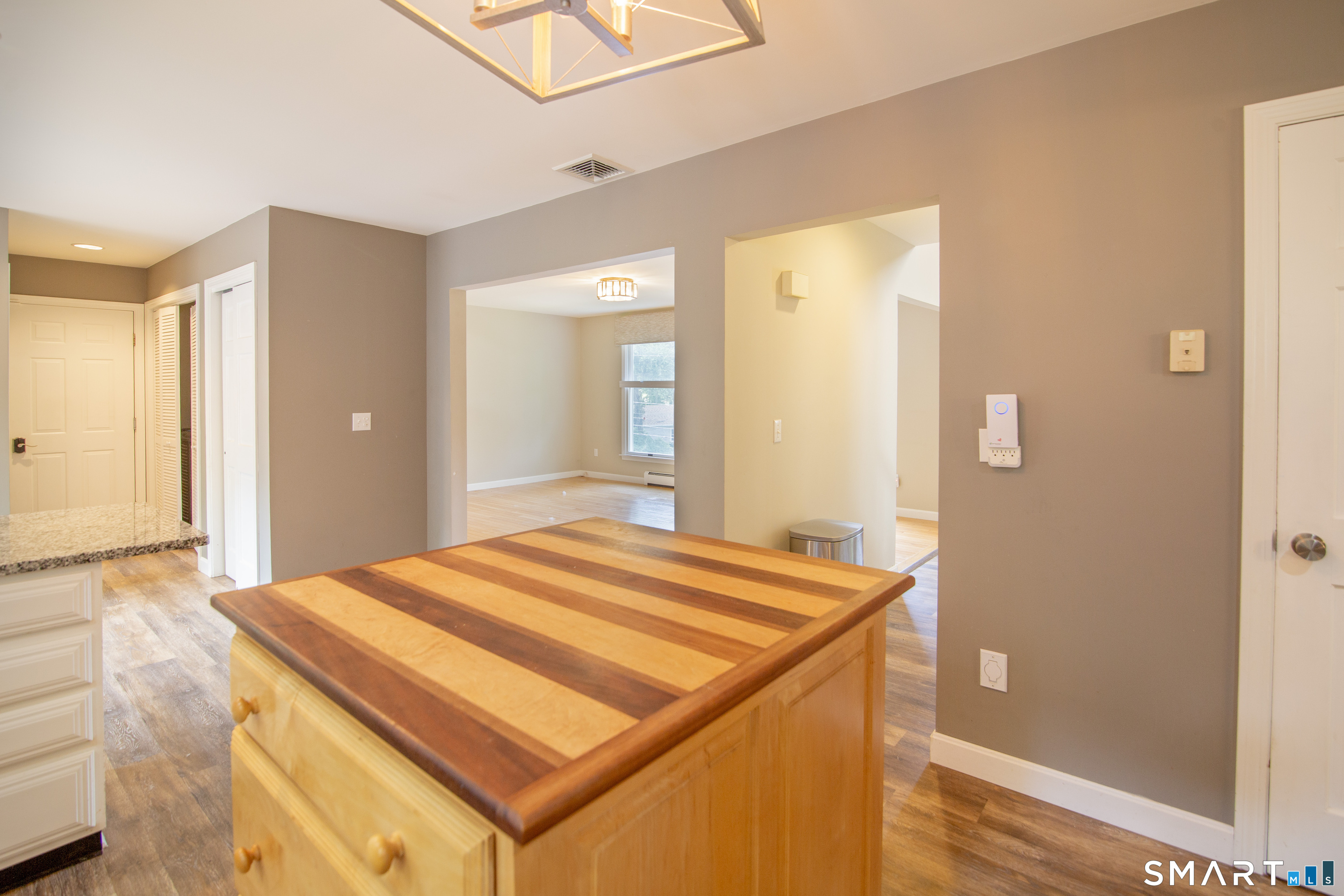 8 Holly Street Stonington CT 06379