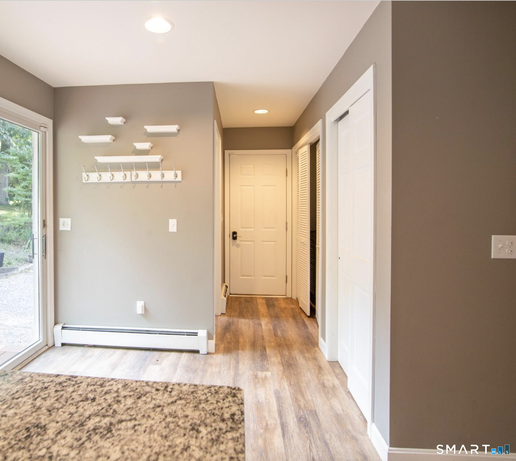 8 Holly Street Stonington CT 06379