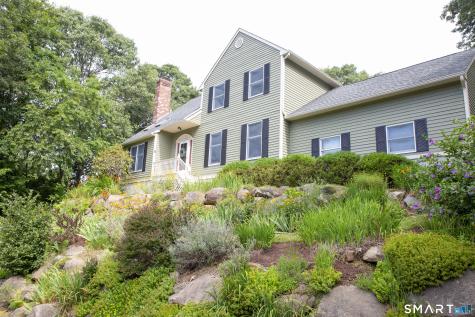 8 Holly Street Stonington CT 06379