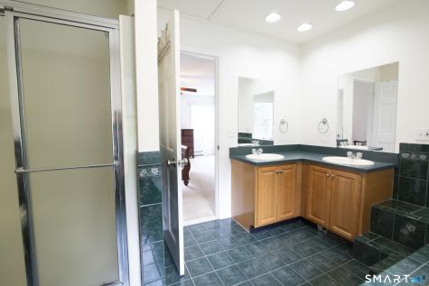 8 Holly Street Stonington CT 06379
