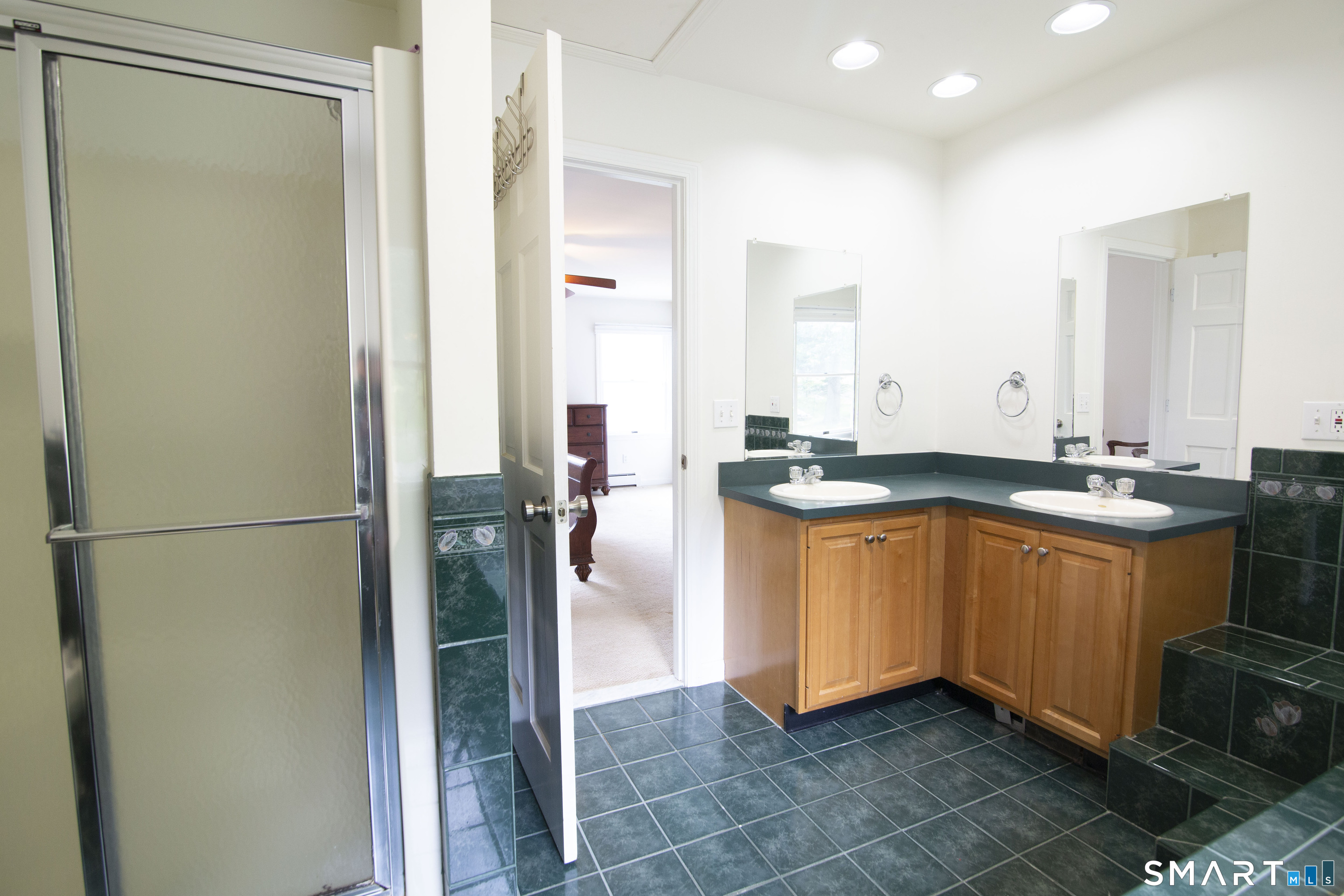 8 Holly Street Stonington CT 06379