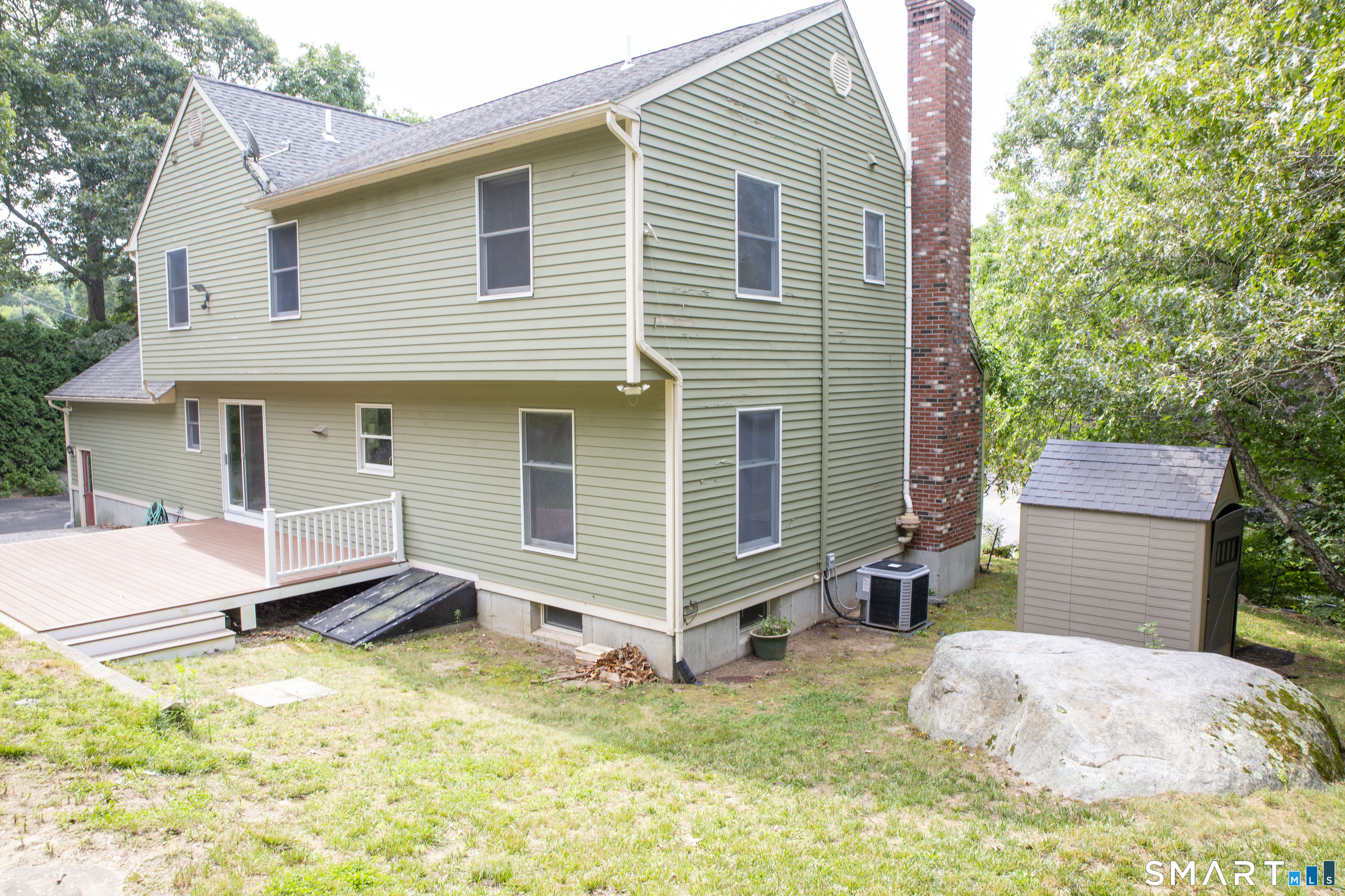 8 Holly Street Stonington CT 06379