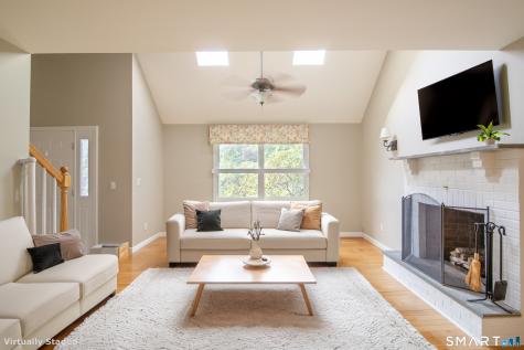 8 Holly Street Stonington CT 06379