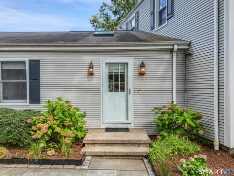 2 Fairfield Avenue Darien CT 06820