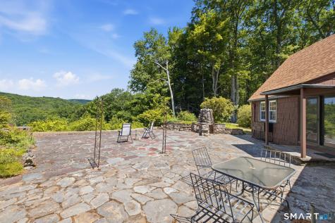 31 Higley Road Granby CT 06090