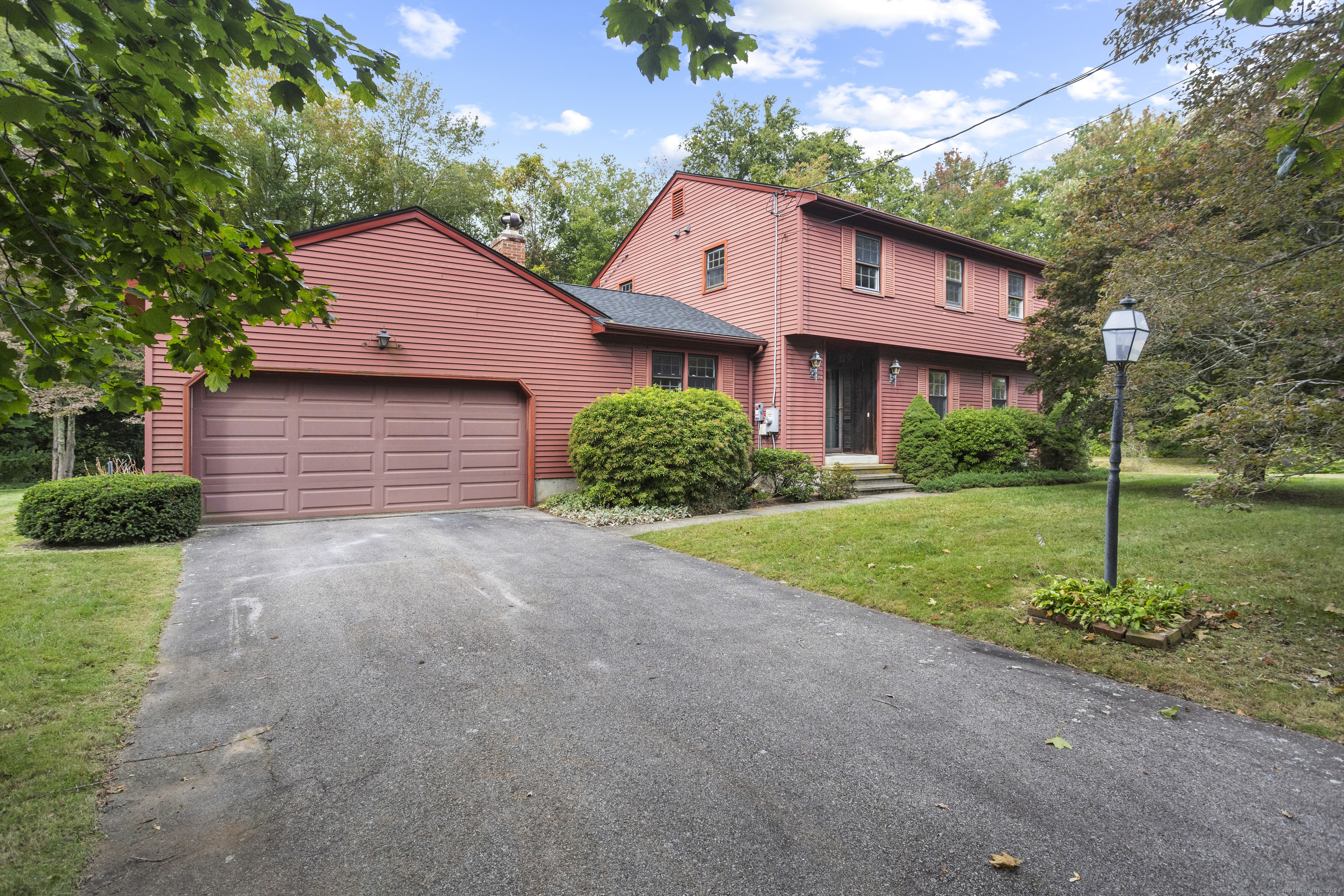 11 Brookfield Drive East Lyme CT 06333