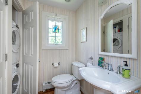 5 Apple Way Salisbury CT 06039