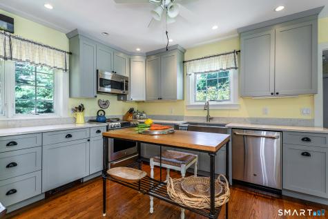 5 Apple Way Salisbury CT 06039