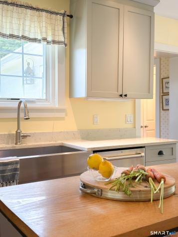 5 Apple Way Salisbury CT 06039