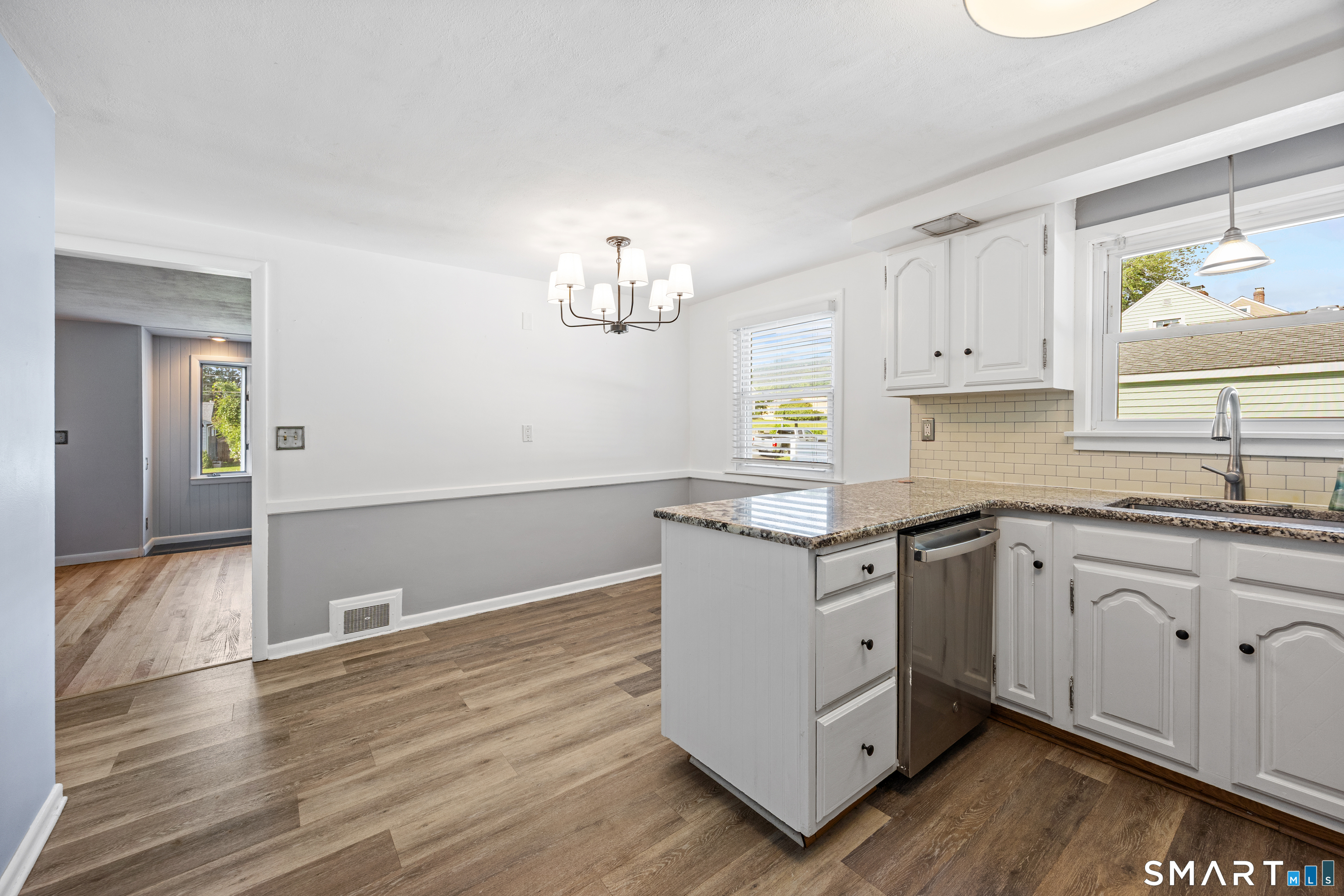 39 Whiteside Street Newington CT 06111