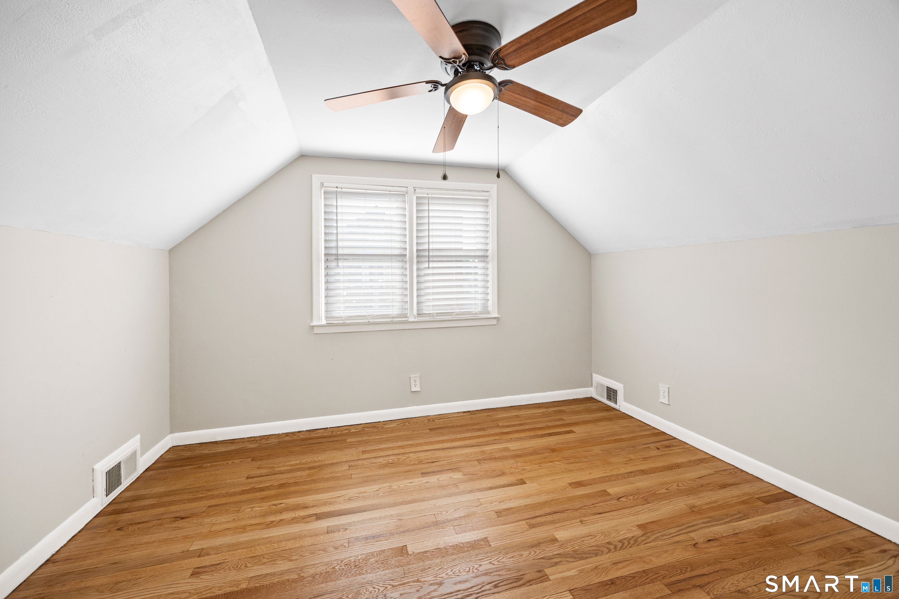 39 Whiteside Street Newington CT 06111