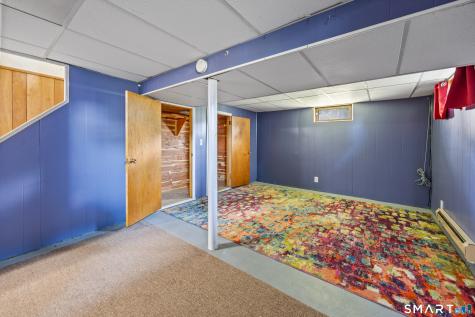 39 Whiteside Street Newington CT 06111