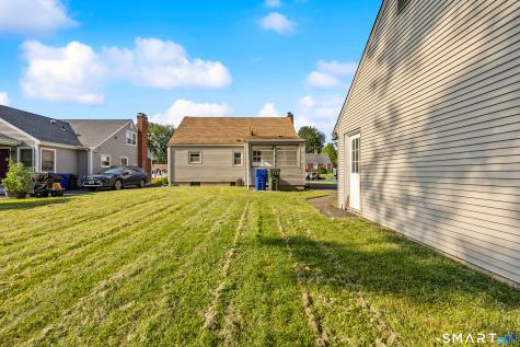39 Whiteside Street Newington CT 06111
